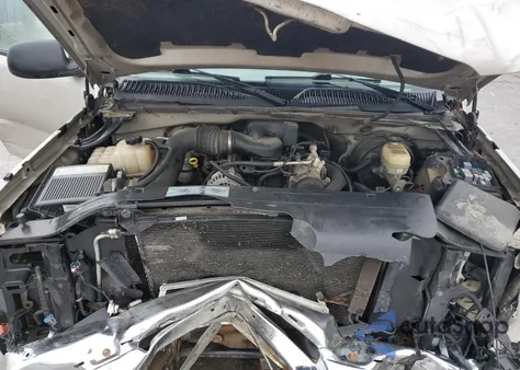 2005 Chevrolet Silverado C1500 z USA, uszkodzony, nr VIN 1GCEC14X75Z355518